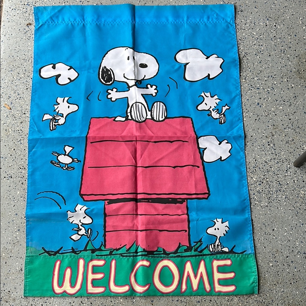 Snoopy “Welcome” large Garden Flag